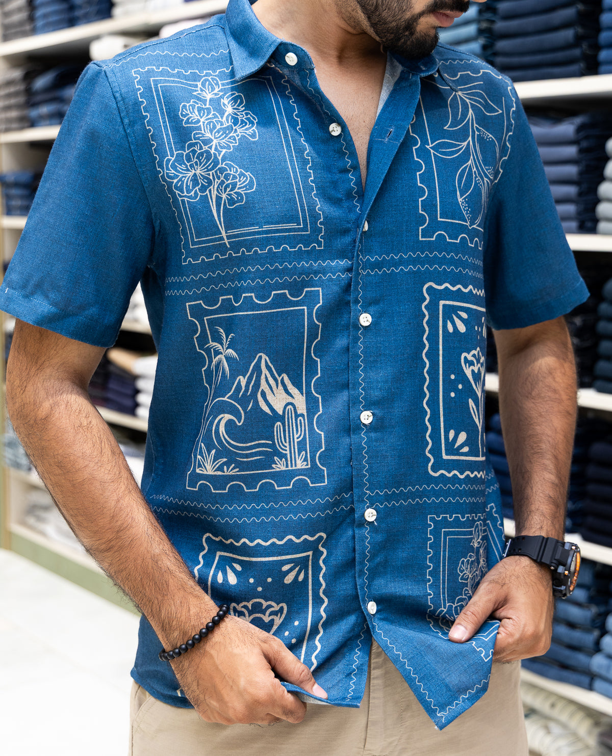 Blue Half Sleeves Cotton-Blended Casual Shirt