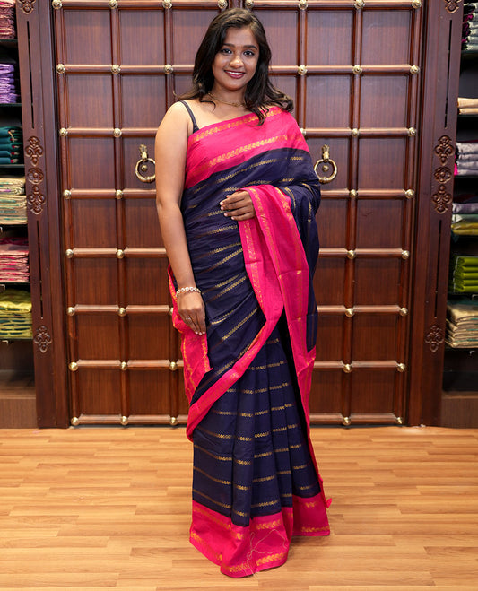 Navy blue veldhari striped sungudi cotton saree,contrast rettai pettu zari border,zari checked pallu & zari design blouse
