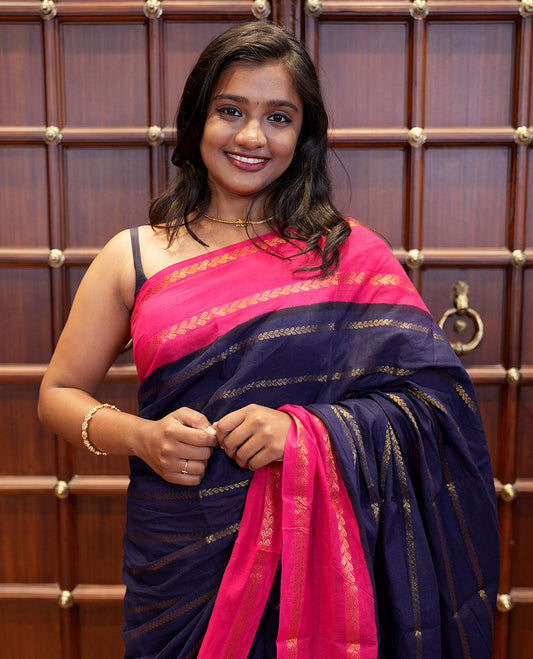 Navy blue veldhari striped sungudi cotton saree,contrast rettai pettu zari border,zari checked pallu & zari design blouse