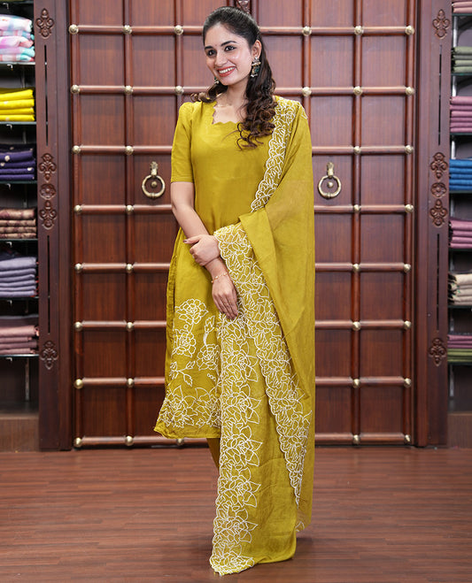 Yellow Organza Crushed Material Churidar Set, Elegantly Adorned with Floral-Themed Thread Embroidery Top, Comes with a Plain Santoon Bottom, and Is Paired with Organza Crushed Dupatta of Floral Thread Embroidery
