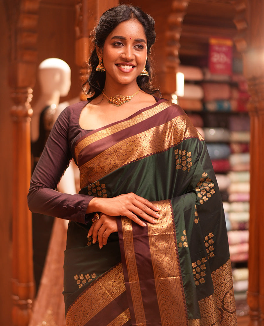 Green Budget Silk Saree Features Buttas, Contrast Rettai Pettu Border, Grand Pallu, Contrast Blouse