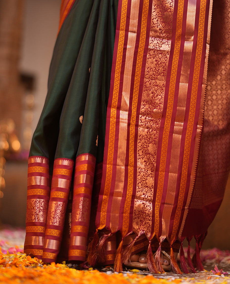 Green Mayil-Chakra Buttas Vasundhara Lite Silk Mix Saree, Contrast Traditional Zari Border, and a Contrast Blouse