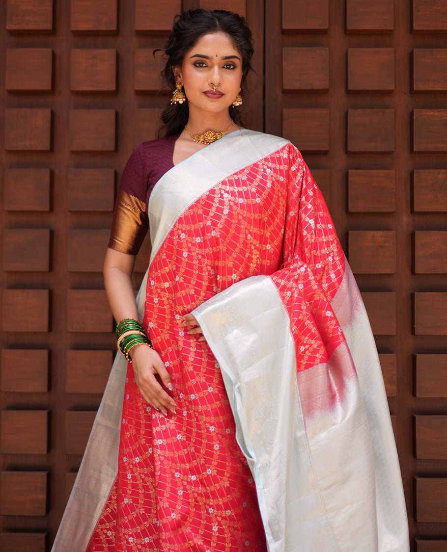 Red-Blue Scallop Jacquard Budget Silk Saree, Contrast Traditional Border, Jaal Pallu, and Contrast Blouse