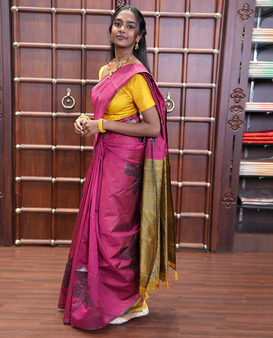 Borderless Pink Kicha Tussar Saree Artfully Woven with Big Zari Floral Motifs All Over Its Body, Complemented by Intricately Zari-Woven Pallu, and a Contrast Blouse
