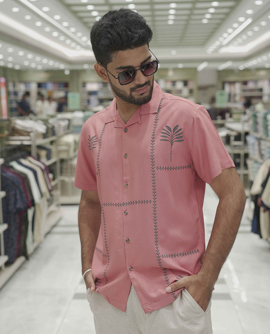 Tomato Cotton-Blended Casual Shirt, Subtle Sparkled with Contemporary Prints, Comes with a Cuban Collar, Half-Sleeves, Regular Fit, and Regular Length