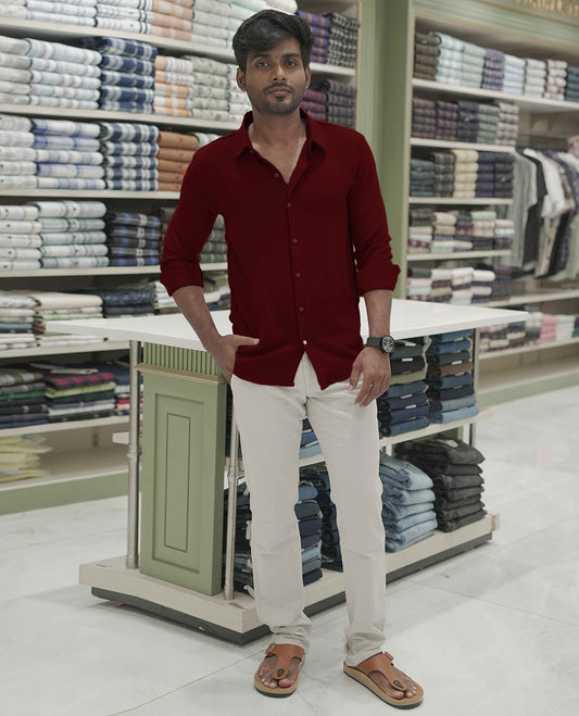 Maroon Plain Poly-Blend Casual Shirt, Comes with a Spread Collar, Full-Sleeves, Slim Fit, and Regular Length