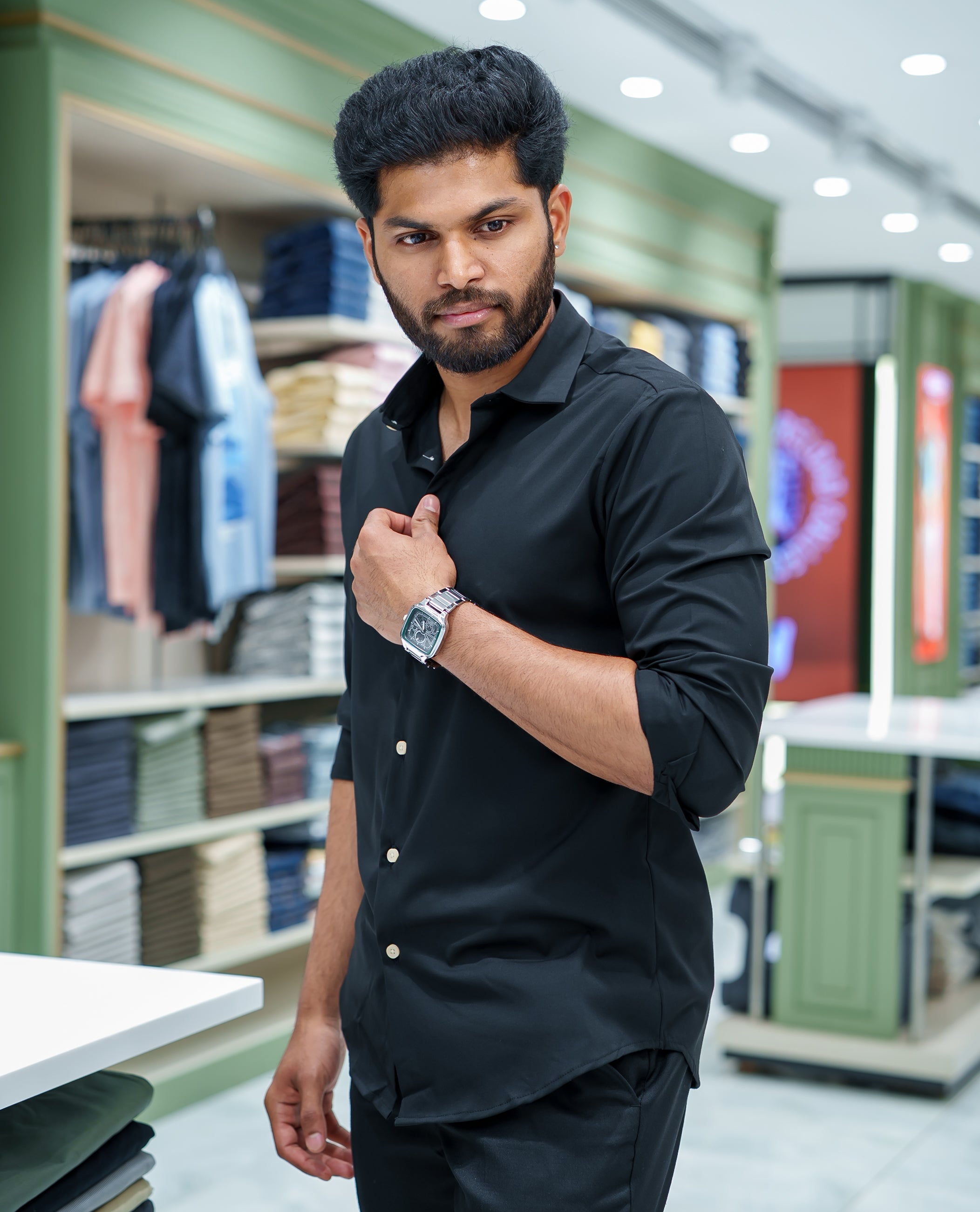 Black Plain Cotton Blended Casual Liquid Shirt, Featuring a Spread Collar, Full Sleeves, Slim Fit, and Regular Length