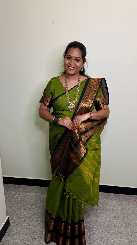 Green Plain Chettinad Cotton Saree, Contrast Traditional Rettai Pettu Temple Border of Peacock and Elephant Designs, Striped Pallu,With Matching Blouse