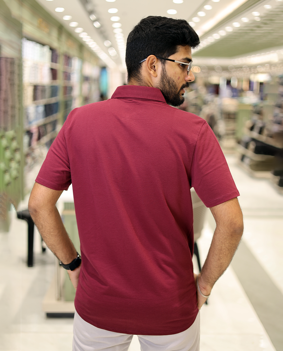 Maroon Cotton-Blended Casual Shirt, Comes with a Geometric Print, Half-Sleeves, Spread Collar, Regular Fit, and Regular Length 