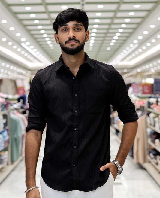 Black Crushed Cotton-Blended Casual Shirt Features Full Sleeves, a Spread Collar, a Slim Fit, and Regular Length