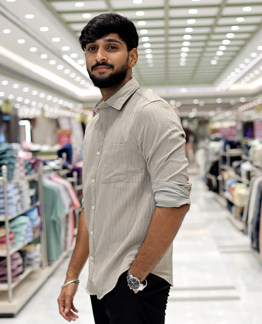 Beige Crushed Cotton-Blended Casual Shirt Features Full Sleeves, a Spread Collar, a Slim Fit, and Regular Length
