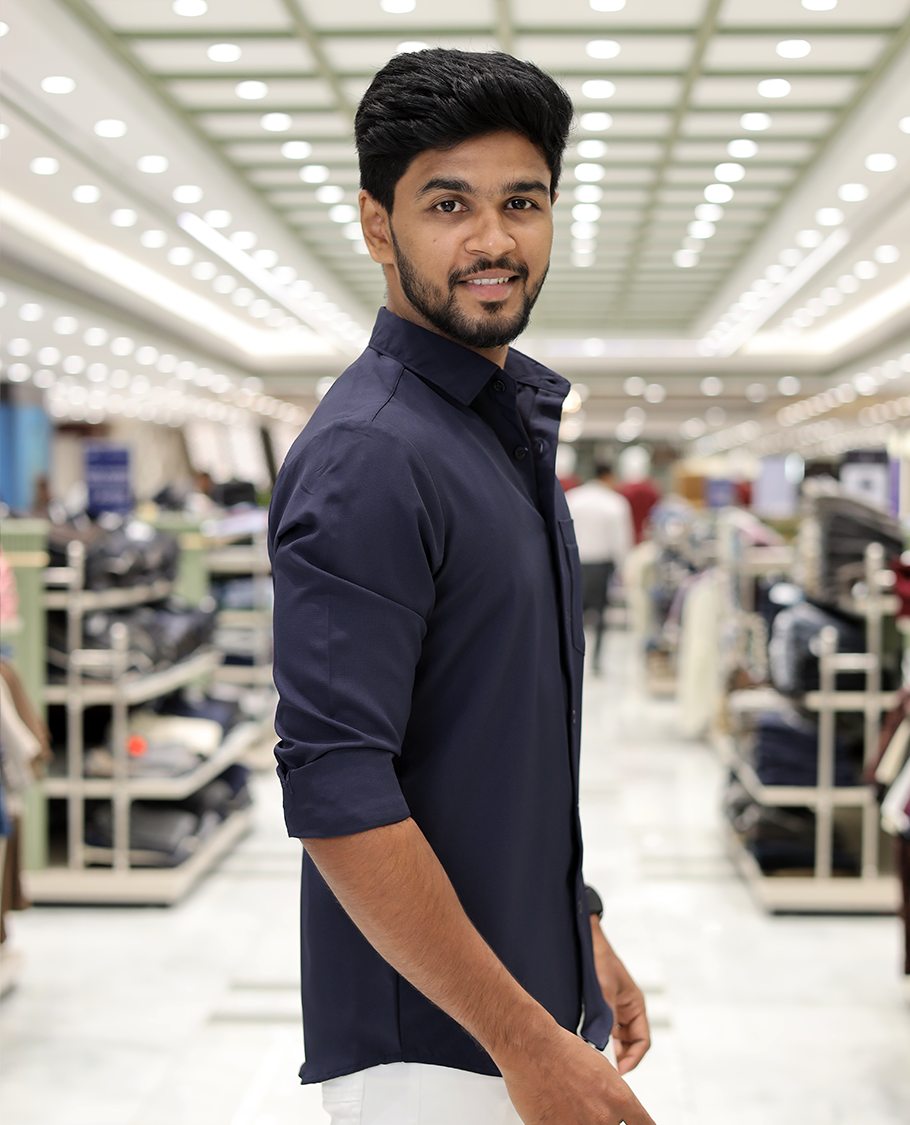Navy Plain Cotton-Blended Casual Shirt, Comes with Full Sleeves, a Spread Collar, a Slim Fit, and Regular Length