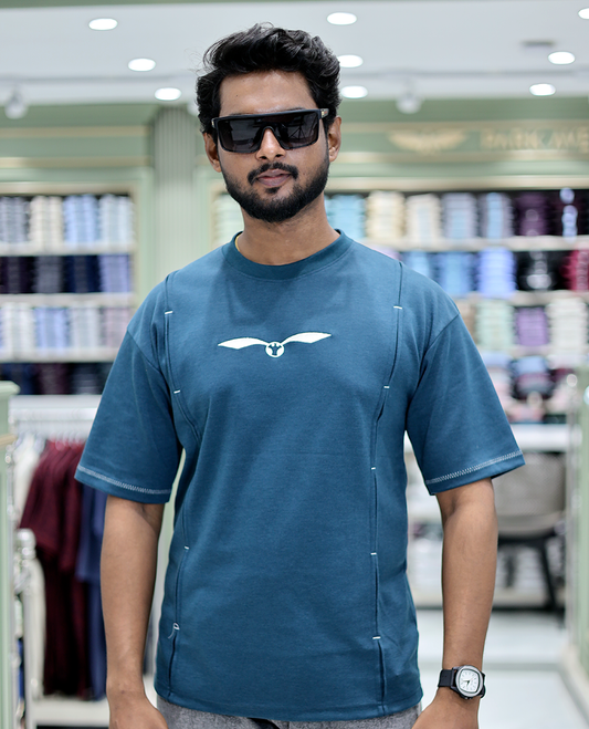 Teal Solid Cotton-Blended T-Shirt Features Half Sleeves, a Crew Neck, a Regular Fit, and a Regular Length