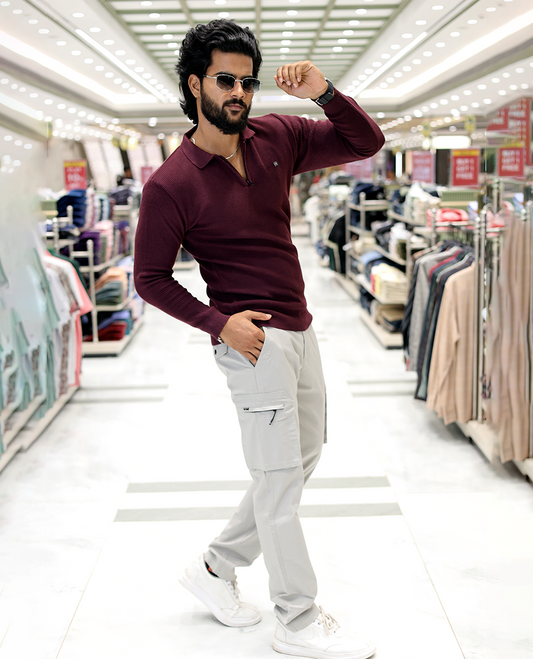 Grey Plain Cotton-Blended Cargo Trousers Features a Regular Fit, Belt Loops, and Regular Length