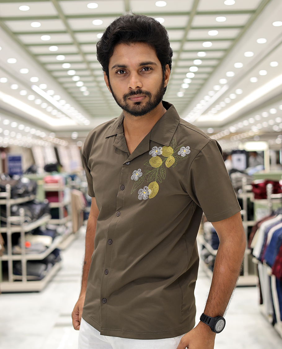 Green Cotton-Blended Casual Shirt Comes with Floral Motifs Knitted Embroidery, Cuban Collar, Half Sleeves, Boxy Fit, and Regular Length