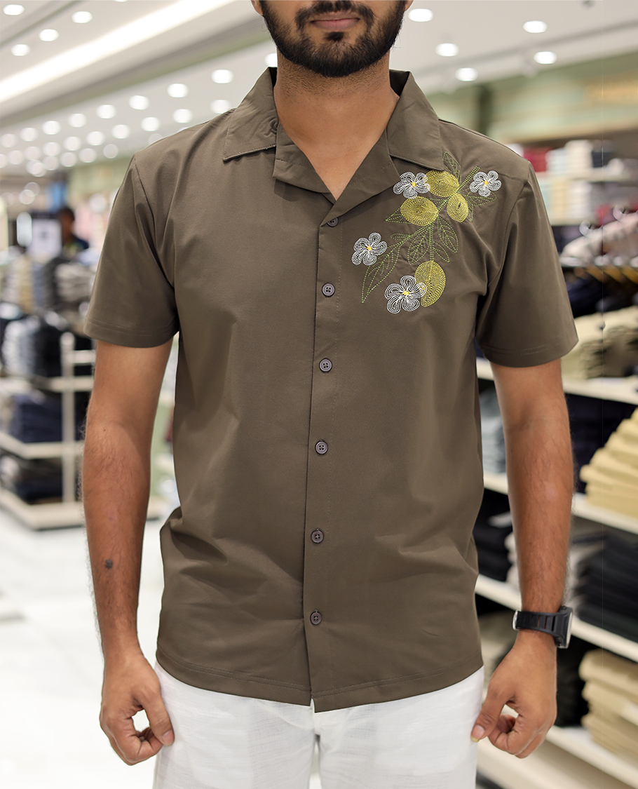 Green Cotton-Blended Casual Shirt Comes with Floral Motifs Knitted Embroidery, Cuban Collar, Half Sleeves, Boxy Fit, and Regular Length