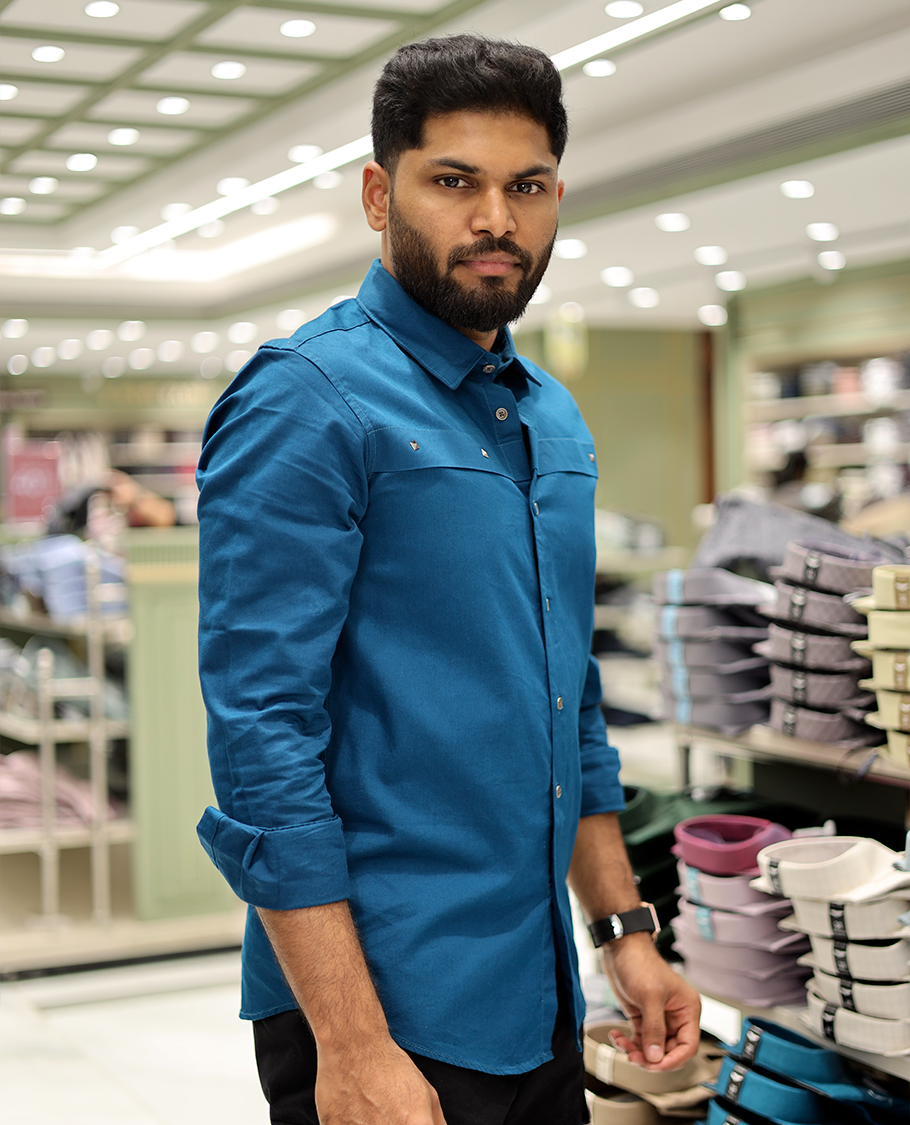 Blue Cotton-Blended Casual Shirt Features Life-Quotes Backprint, Full-Sleeves, a Spread Collar, a Regular Fit, and a Regular Length