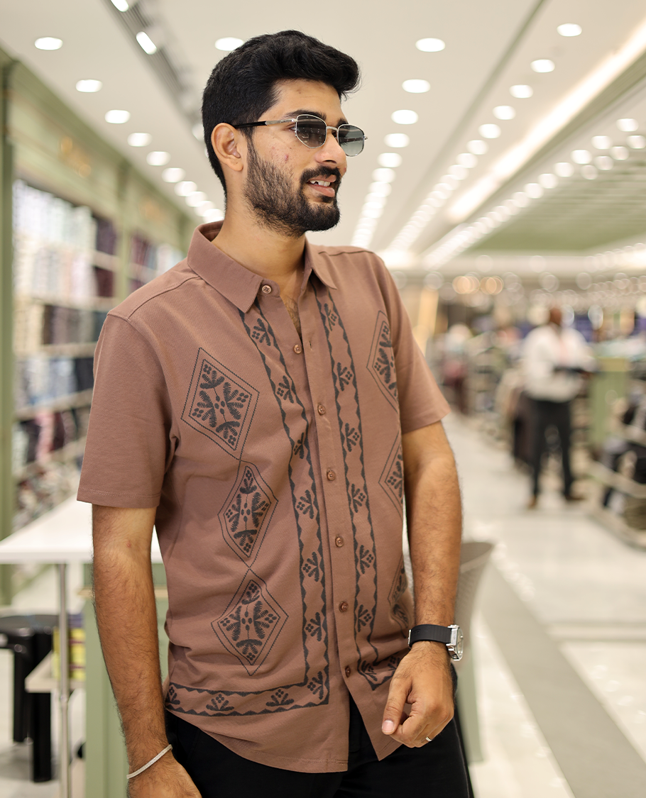 Brown Cotton-Blended Casual Shirt, Comes with a Geometric Print, Half-Sleeves, Spread Collar, Regular Fit, and Regular Length 