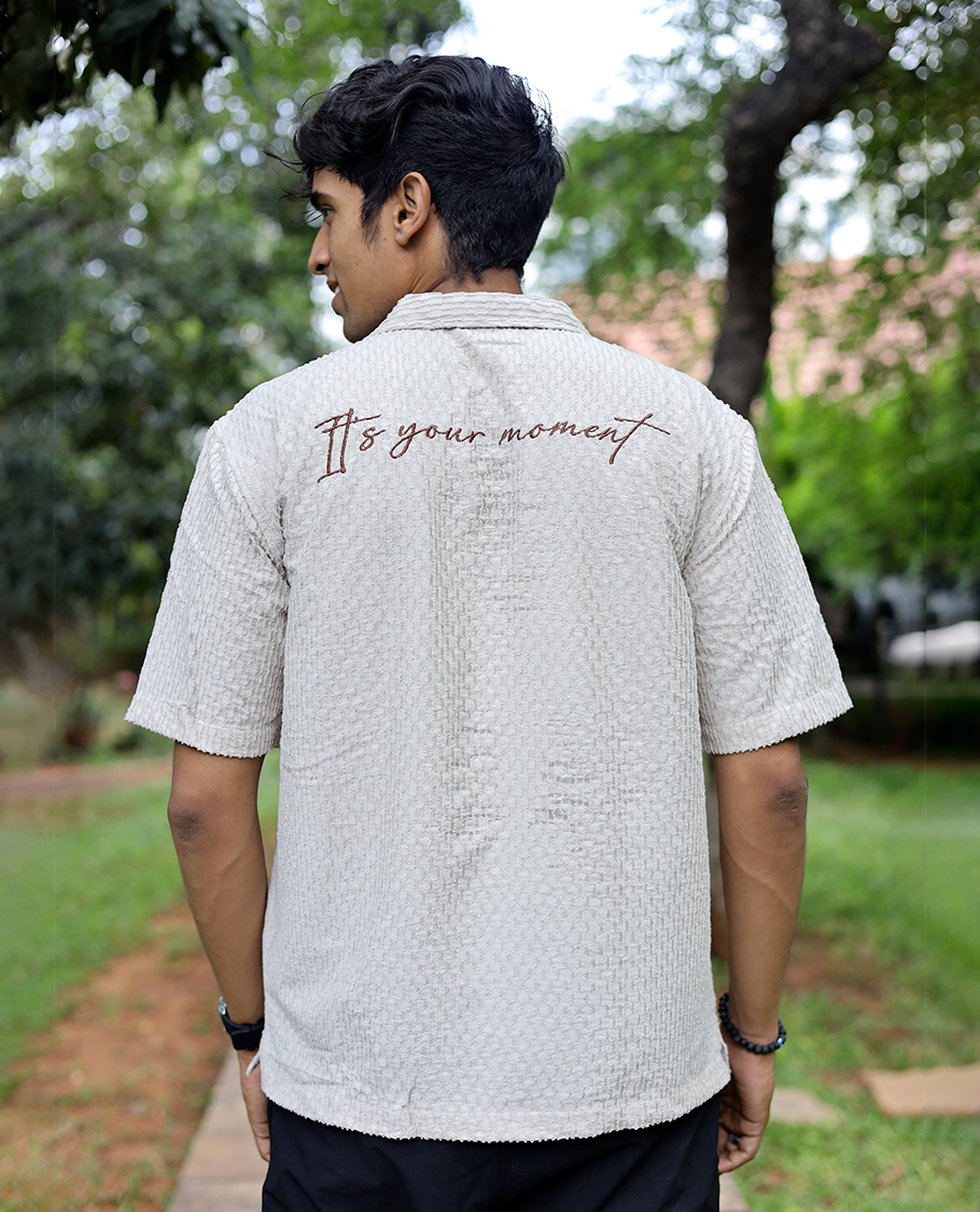Light Grey Textured Cotton-Blended Casual Shirt Features Half Sleeves, a Regular Fit, a Spread Collar, and Regular Length