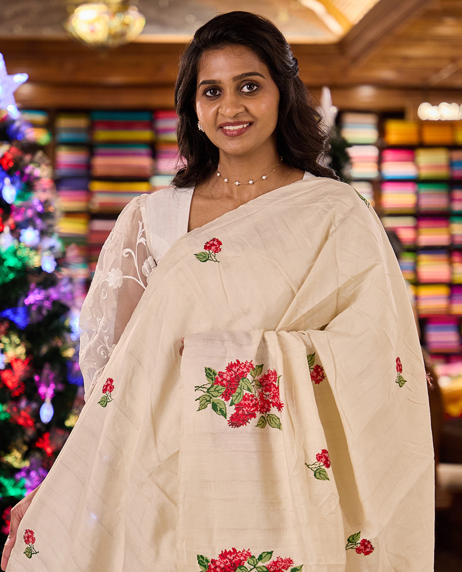 Borderless white rose flower motifs embroidered matka silk saree, red rose motifs embroidered pallu