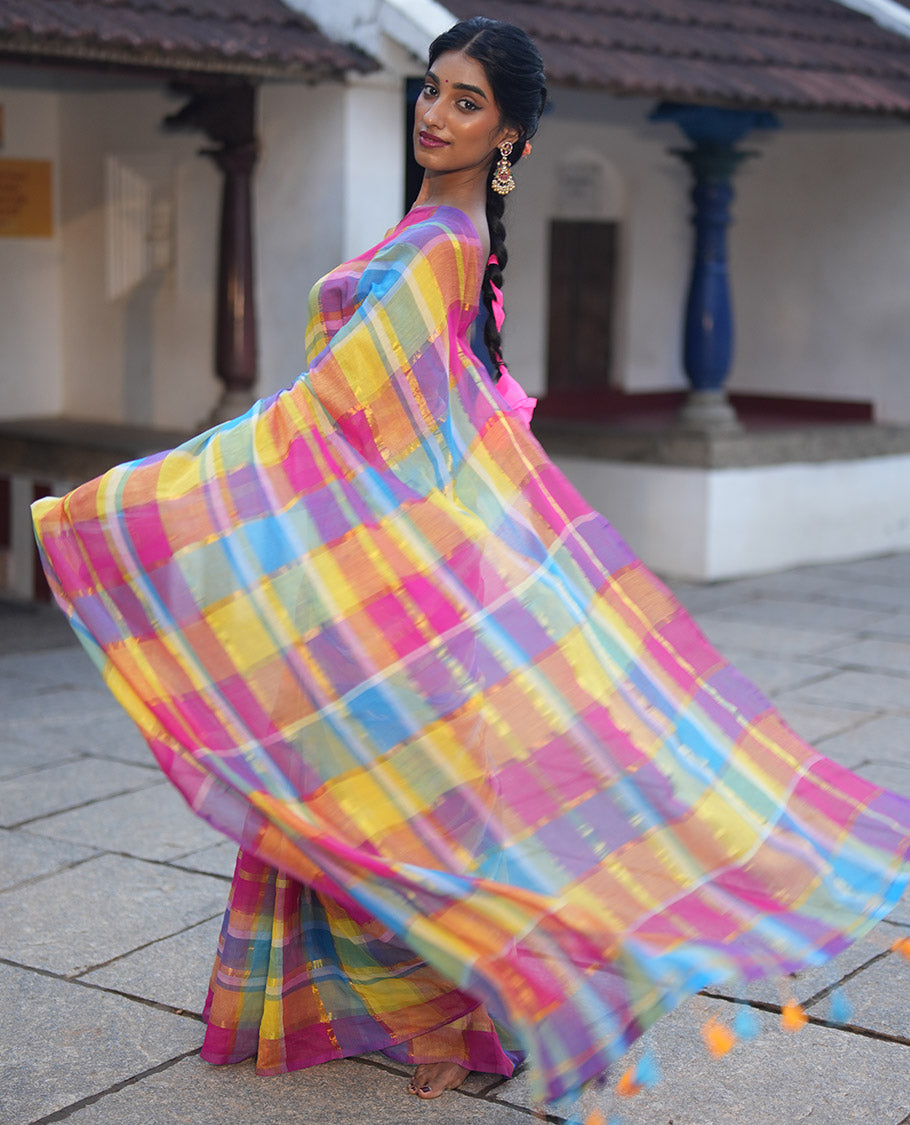 Borderless Pink Khadi Mul Cotton Saree, Enthralled with Checked Block and Zari Checks on Its Body, a Self-Pallu with Tassels, and Has No Blouse