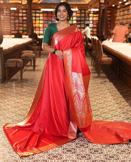 Red Plain Semi-Banarasi Saree, a Floral Creeper Border, Rich Pallu, Matching Blouse