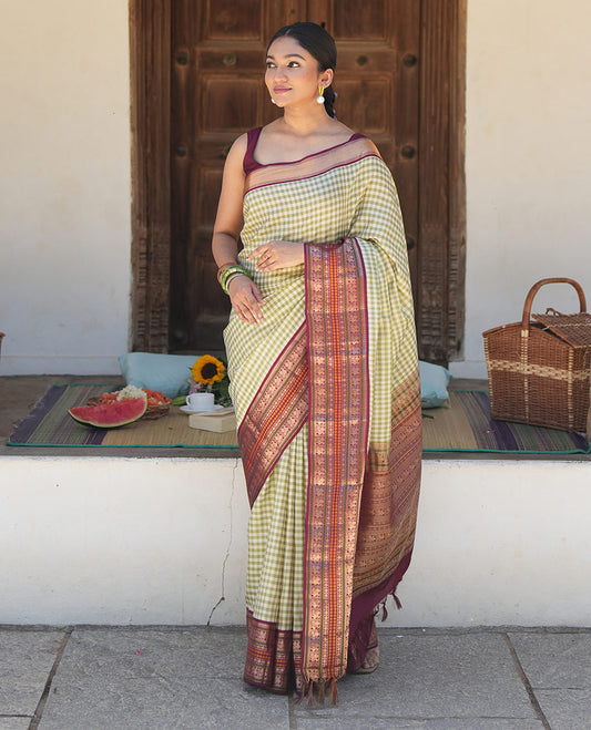 Green Kasa Kasa Kattam Vasundhara Silk Saree, Contrast Border, Contrast Blouse