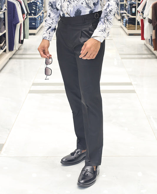 Black Plain Poly Viscose Blended Formal Trousers Come with a Slim Fit and Regular Length