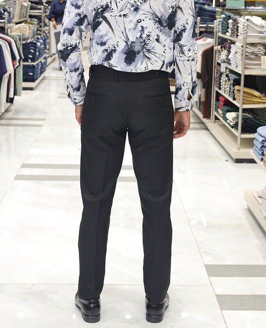 Black Plain Poly Viscose Blended Formal Trousers Come with a Slim Fit and Regular Length