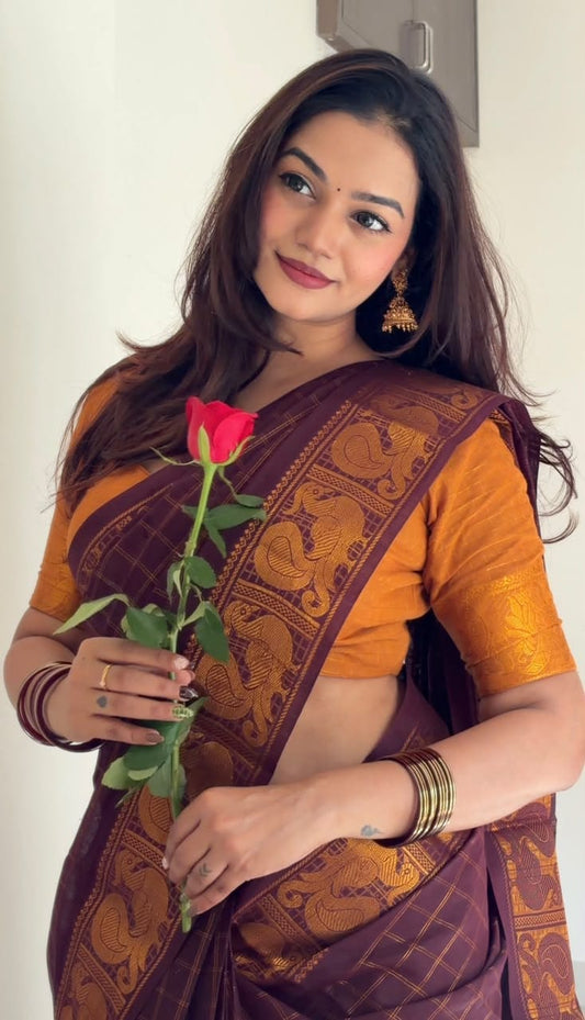 Coffee Brown Zari Checked Sungudi Cotton Saree