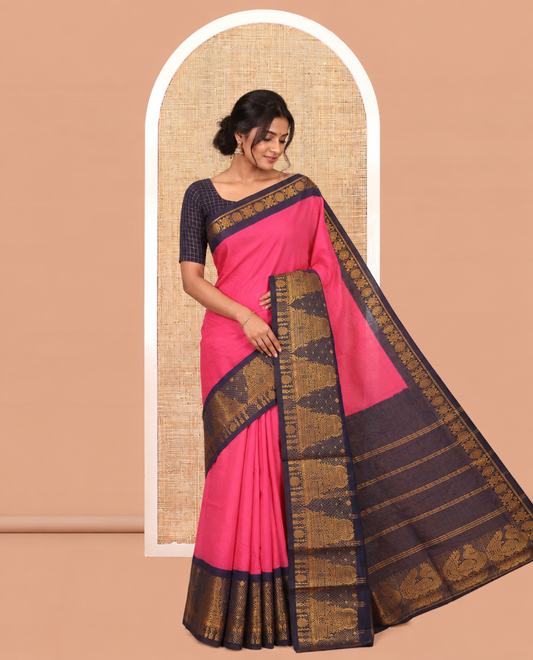 Rani Pink Plain Sungudi Cotton Saree, Complemented by a Contrast Gopuram Motif Woven Border, Zari Striped Pallu, and a Contrast Blouse