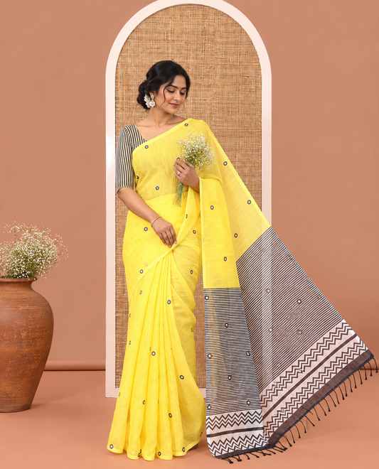 Borderless Yellow Linen Cotton Saree, Adorned with Polka Dot Print, Complemented by Contrast Geometric Printed Pallu and Paired with a Contrast Blouse