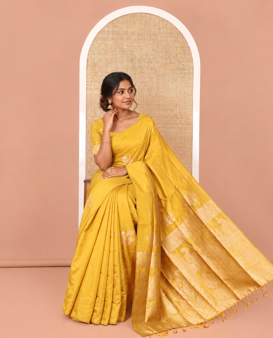 Borderless Mustard Kanchi Silk Saree, Subtly Sparkled with Zari Buttas, Mughal-Style Intricately Woven Pallu, and a Matching Blouse