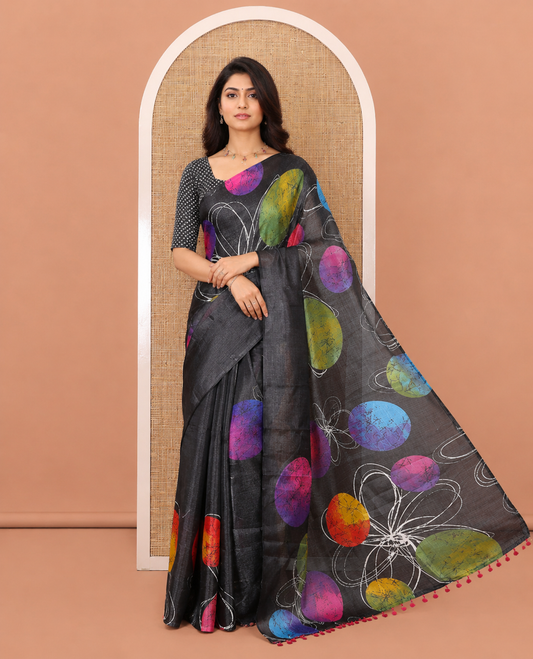 Borderless Black and Pink Khadi Cotton Saree, Accentuated with Big Circles Motifs, Floral Motifs, and Batik Print on Its Body, Self-Printed Pallu, and Paired with a Matching Printed Blouse