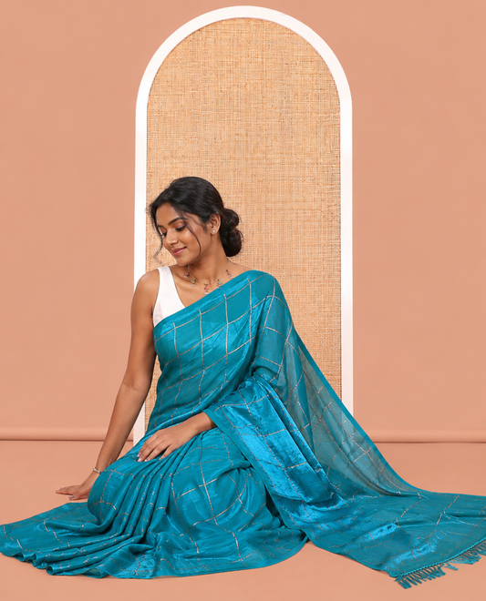 Borderless Rama Fendi Chiffon Saree, Elevated with Checks, a Self-Pallu, and No Blouse