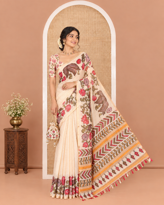 Peach Plain Kerala Tissue Saree, Highlighted by a Printed Border of Floral Motifs and Mirror Work, Pallu of Geometric Print, and Paired with a Matching Blouse