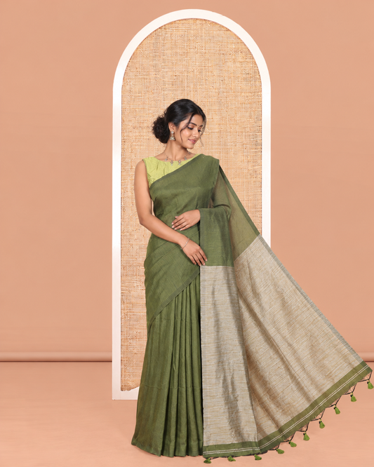 Borderless Olive Green Plain Khadi Cotton Saree, Jute Pallu, and No Blouse
