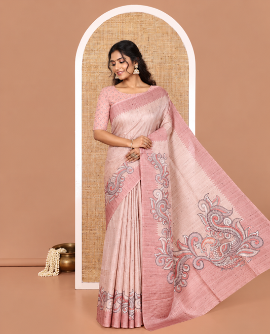 Chikku and Onion Pink Plain Semi-Tussar Saree Accentuated with a Contrast Temple Kalamkari Floral-Printed Border, Featuring a Pallu Adorned with Kalamkari Peacock Print, Paired with a Printed Blouse