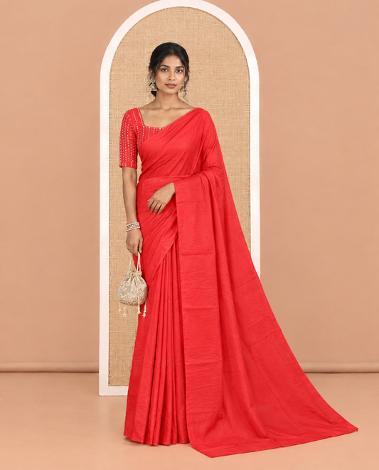 Borderless Red Plain Crushed Rangoli Chiffon Saree, Comes with a Matching Designer Blouse