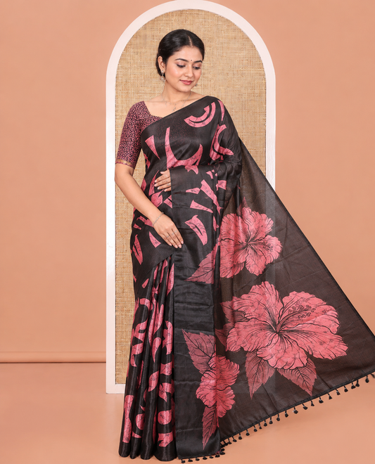 Borderless Black Art Khadi Mul Cotton Saree, Prettified with Batik Vines Print On Its Body, Pallu Features Hibiscus Flower Printed , and Comes with a Printed Blouse