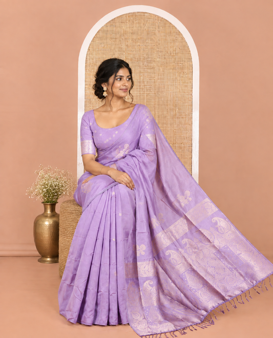 Borderless Purple Kanchi Silk Saree, Mesmerized with Zari Buttas, Mughal-Style Intricately Woven Pallu, and a Matching Blouse