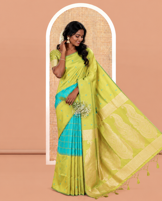 Borderless Parrot Green Elite Soft Silk Saree