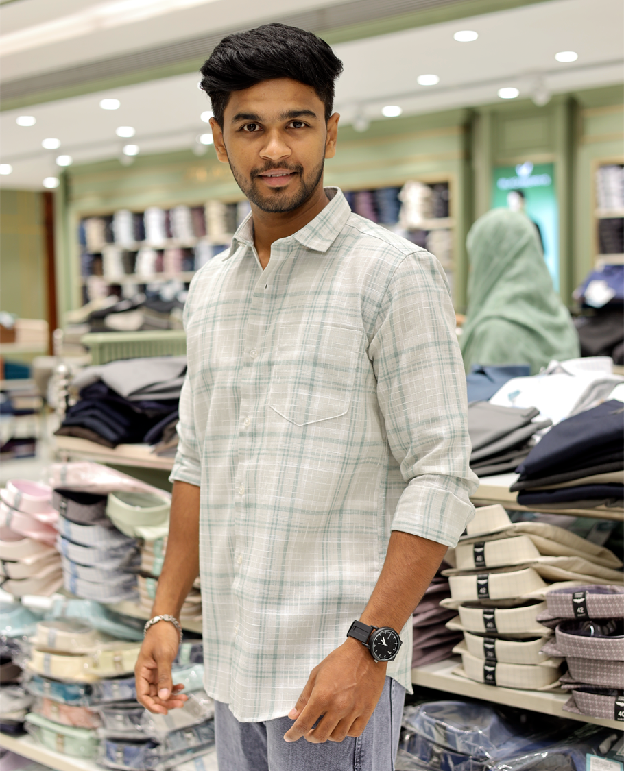 White Cotton-Linen-Blended Casual Shirt Features Checks, Full Sleeves, a Spread Collar, a Slim Fit, and a Regular Length
