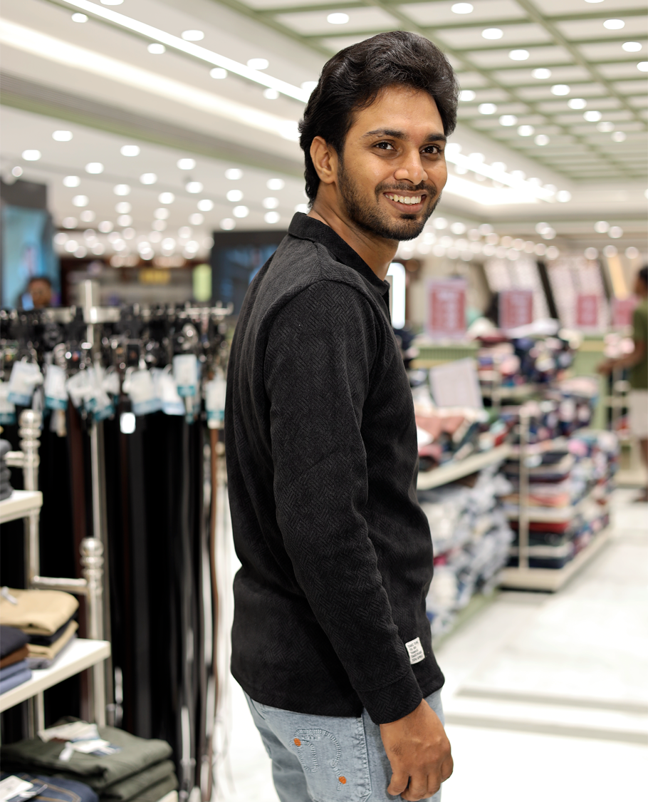 Black Poly-Blended Zipper T-Shirt Features Full-Sleeves, a Polo Collar, Regular Fit, and Regular Length 