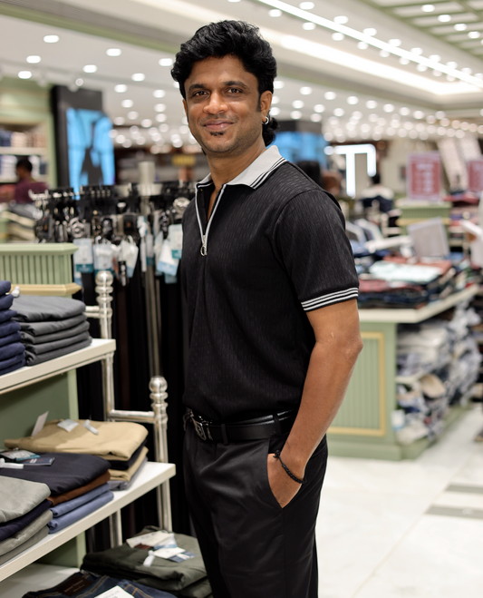 Black Cotton-Blended Zipper T-Shirt Features Half-Sleeves, a Polo Collar, Slim Fit, and Regular Length