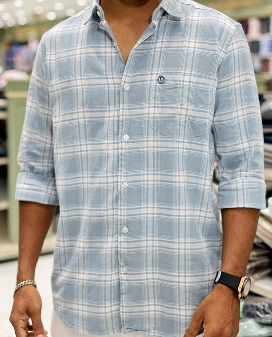 Blue Cotton-Linen-Blended Casual Shirt with Checks, Full Sleeves, a Spread Collar, a Slim Fit, and a Regular Length
